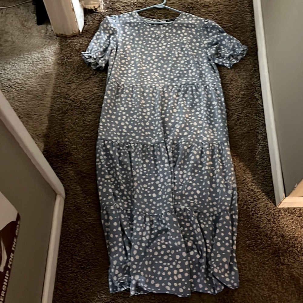 Light blue with white dots, short sleeve, maxi dress.